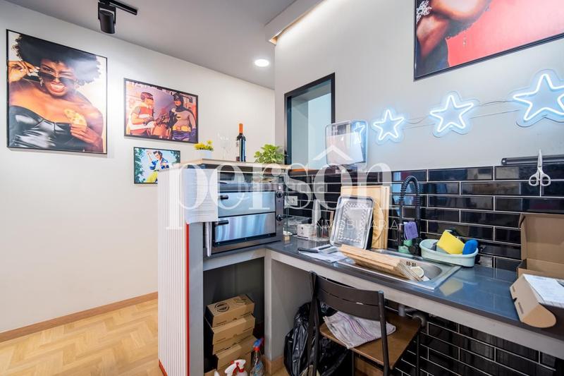 Foto 8e2ec17a-5cd1-4467-bca4-adca6141cb41. Local comercial a El Botànic Valencia