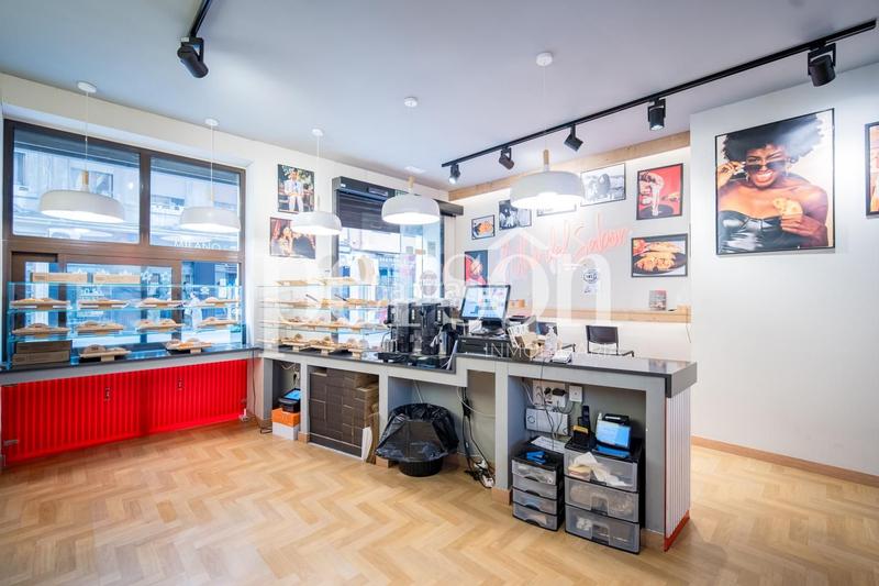 Foto ef5db390-c65c-4ce5-b476-fb151822c171. Local comercial a El Botànic Valencia