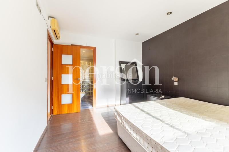 Foto b35f2c45-2e25-425d-b2aa-28519b71d7f8. Alquiler piso gran piso reformado y amueblado en benimaclet en Valencia