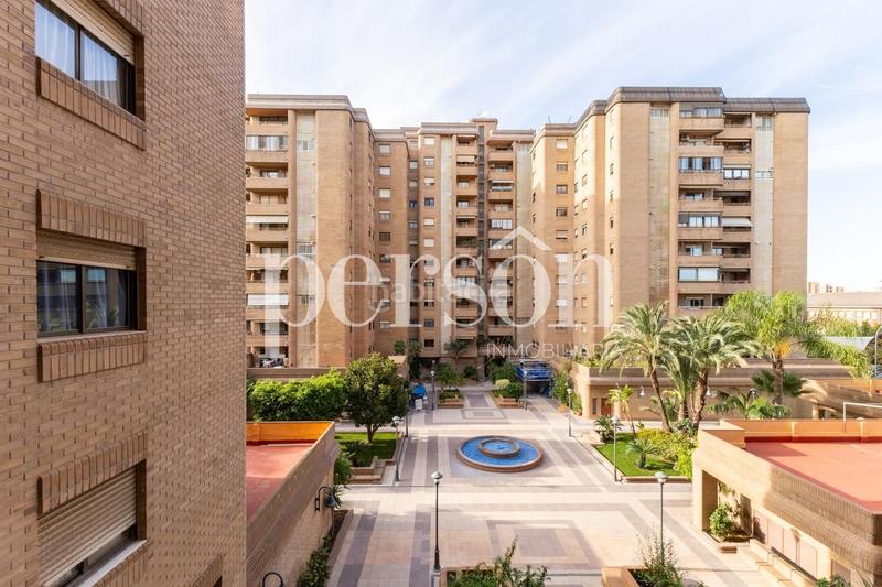 Foto f712e32c-8d53-44ee-ad8a-388c06aa0c50. Alquiler piso gran piso reformado y amueblado en benimaclet en Valencia