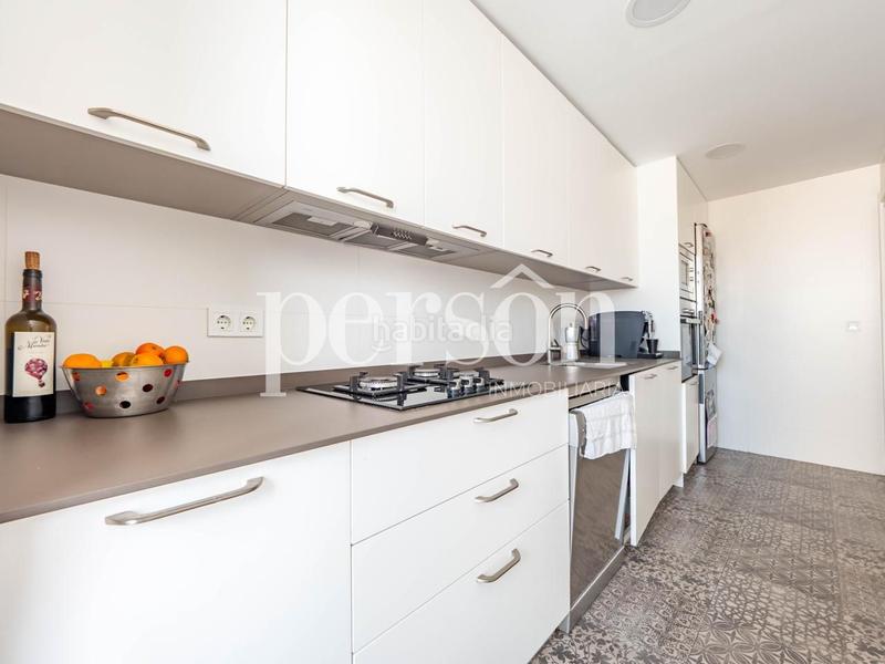 Foto 3973d7de-bafa-47e6-a7dd-7d29d3bbd964. Etagenwohnung mit heizung parking in Mestalla Valencia