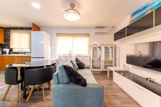 Location Rez-de-chaussée à Malva Rosa. Piso reformado cerca de la playa malvarrosa