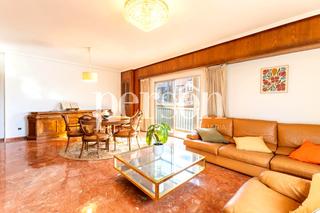 Miete Etagenwohnung  Carrer del pintor monleón. Alquiler, amplio y luminoso piso con 4 habitaciones junto al cau