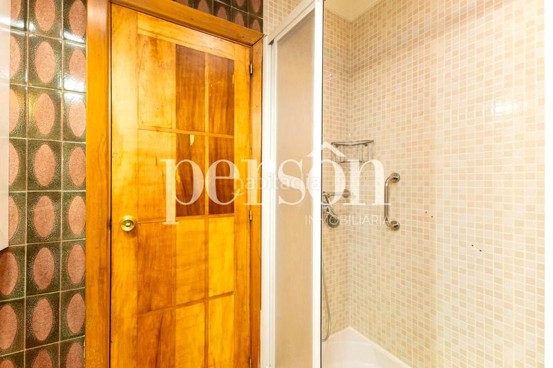 Foto dfb61554-aa74-4a4c-a73c-2b8e59a18816. Alquiler piso alquiler, amplio y luminoso piso con 4 habitaciones junto al cauce del turia en Valencia