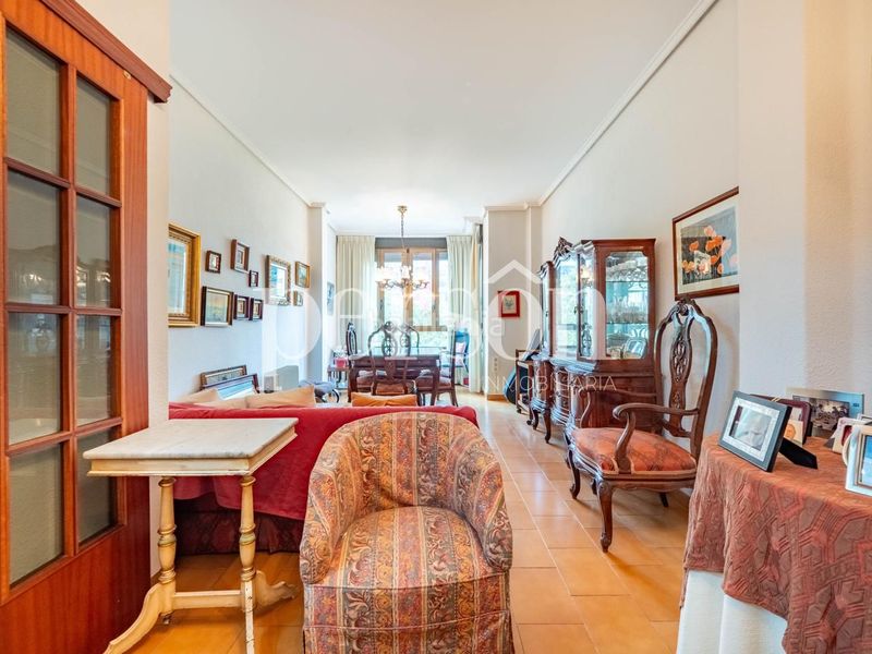 Foto a0f59f1e-281f-45b9-a30c-60a70ccdd0e9. Pis a La Roqueta Valencia