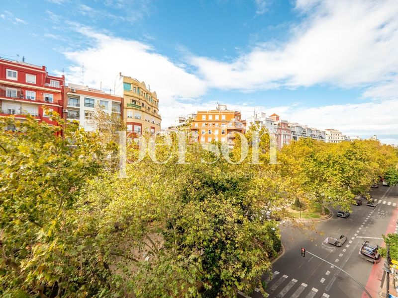 Foto d776bfd5-8a35-4f1d-9939-510f50c31a2c. Piso en La Roqueta Valencia