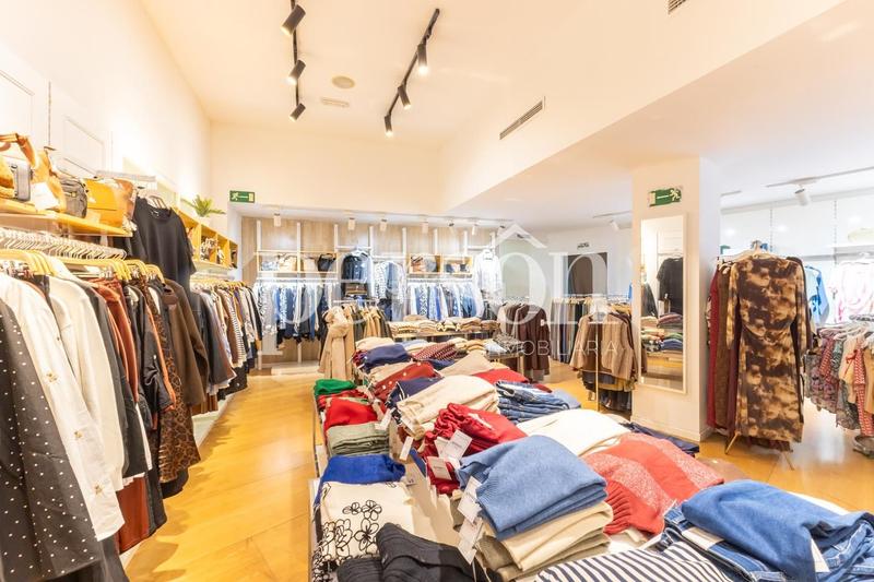 Foto 2f8dc448-c46a-4849-977a-4dd24057cc10. Locale commerciale in carrer major 27 in Centro Histórico Gandia