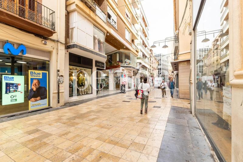 Foto ae2b76fe-4674-448e-9d1a-c30f31032fd1. Locale commerciale in carrer major 27 in Centro Histórico Gandia