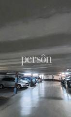 Aparcament cotxe a Sant Francesc. Plaza de parking céntrica en buen estado y amplia para coche gra