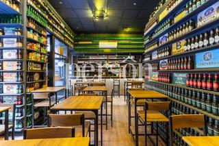 Location Local commercial à Barrio de Benimaclet. Increíble local en benimaclet