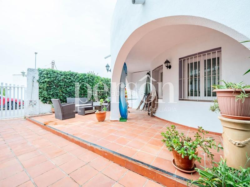 Foto 79a63444-d6c9-44c7-bb3c-d5fd59ce7a37. Casa pareada chalet pareado en Mareny Blau en Mareny Blau Sueca