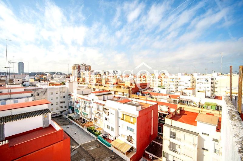 Foto 24dda8c8-78dd-47e5-93a1-981e7d61b9a1. Local comercial a Aiora Valencia