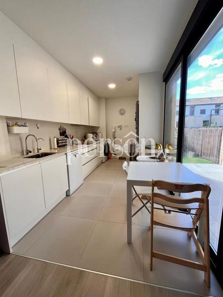 Foto dbd6b126-33bd-4fa0-adfd-571f108f420e. Alquiler casa adosado en la eliana en Entrepinos Eliana (l´)