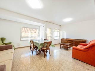 Apartamento en Arrancapins. Vivienda exterior en calle buen orden