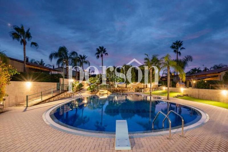 Foto cab90806-5b5e-4030-b5c7-3e0e6a8bd510. Affitto casa con parcheggio piscina in Riba - roja de Túria