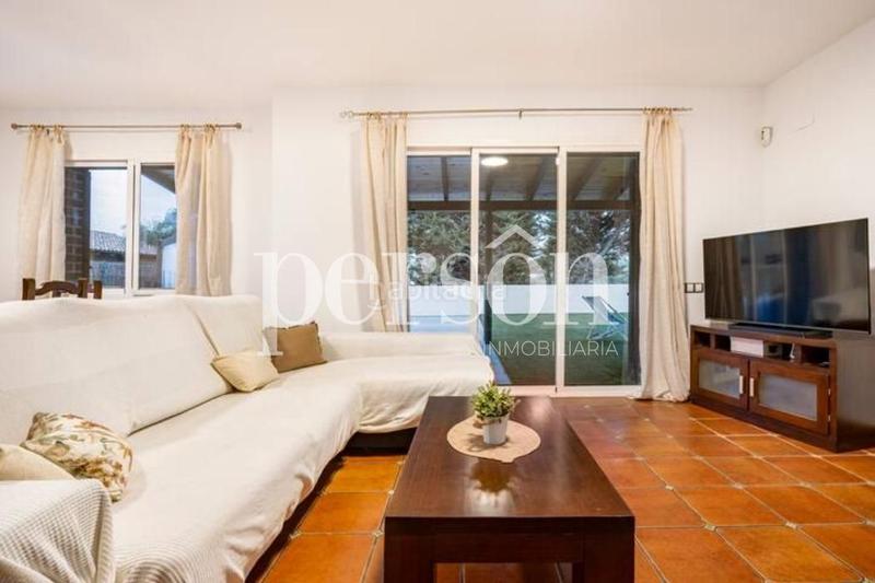 Foto b864e344-25f8-433b-815c-9a735e001bb4. Alquiler casa alquiler chalet ribaroja de turia en Riba - roja de Túria