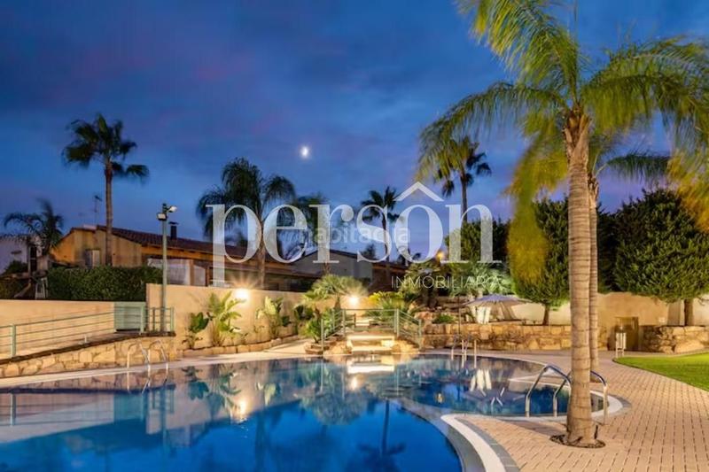 Foto d36dee16-8198-4235-b814-e7945fbfedb2. Alquiler casa alquiler chalet ribaroja de turia en Riba - roja de Túria