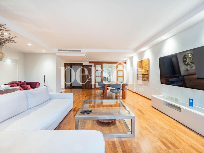 Foto af17c9b9-f092-473d-b6f4-f565306b3431. Appartement avec chauffage parking dans Jaume Roig Valencia