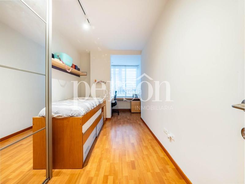 Foto b81fb609-3f94-43c6-8250-085c4da78301. Appartement avec chauffage parking dans Jaume Roig Valencia