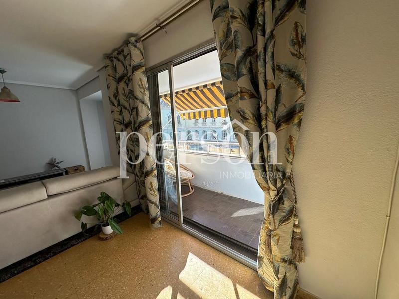 Foto 483e71fa-944b-4234-adcf-5eeff4450427. Rent flat with parking in El Botànic Valencia