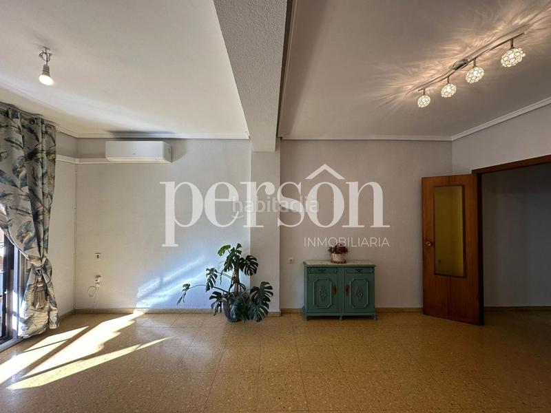 Foto 6e566c2c-6c0c-465a-91cd-6be3138ad8dc. Rent flat with parking in El Botànic Valencia