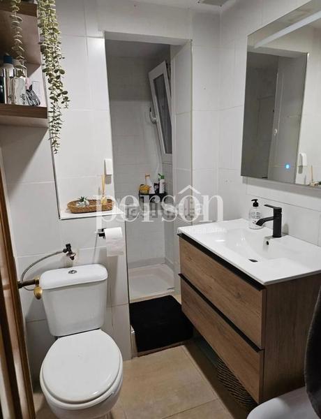 Foto 710c97c2-a0b3-4b1a-bed9-ad82ad156259. Pis amb aparcament a Barrio Benicalap Valencia