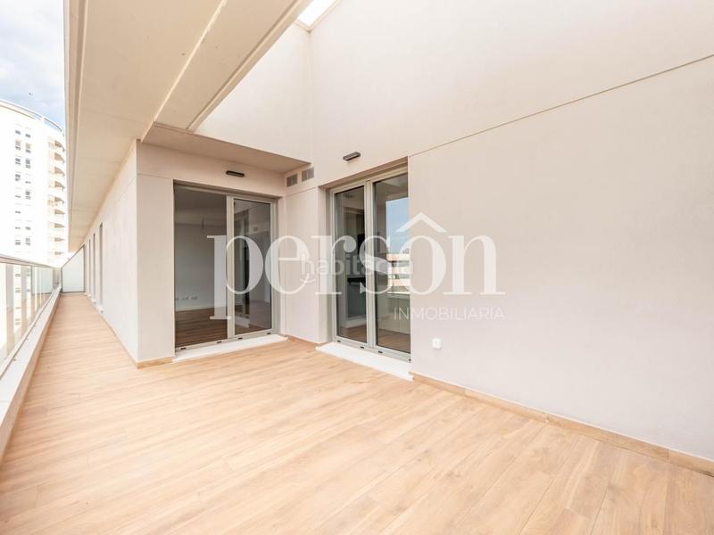 Foto 21633976-7ebe-4904-b97c-9436d9ca76f7. Àtic amb aparcament piscina a La Punta Valencia