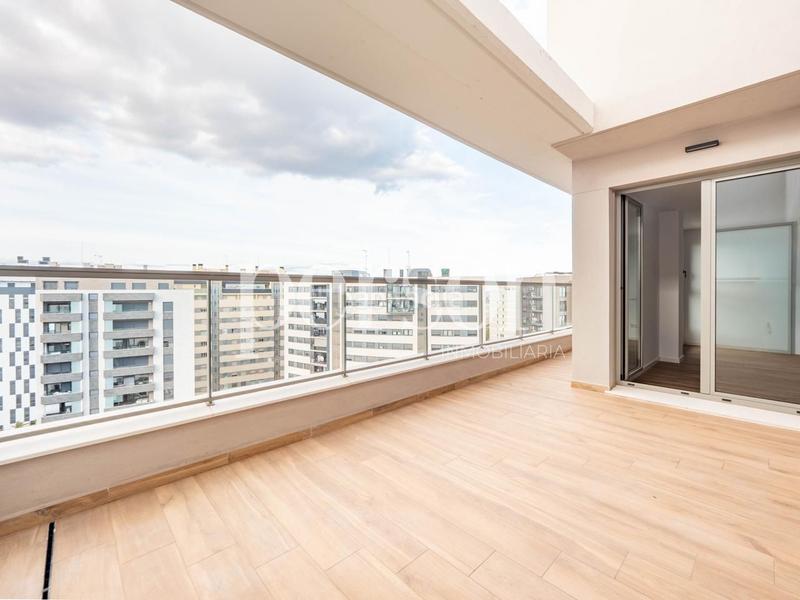 Foto 8eb57e1f-0d6f-4a5c-a8f3-641d52679092. Àtic amb aparcament piscina a La Punta Valencia