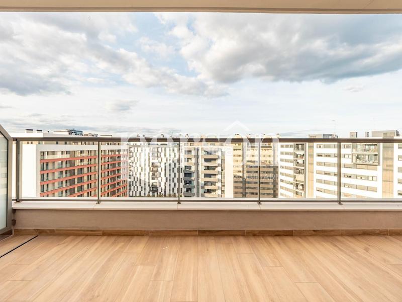 Foto a52b41f5-36c5-4a95-97ed-72735b91fa09. Àtic amb aparcament piscina a La Punta Valencia