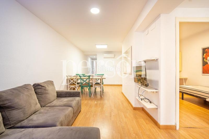 Foto 02dfd28e-c4aa-4ce9-b79a-886218c8cea6. Alquiler piso magnífico piso de 5 habitaciones ideal para estudiantesresidentes en Valencia