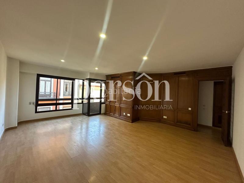 Foto 2745e59e-a940-4b4f-ac2e-4a19768326e3. Location appartement avec parking dans Sant Francesc Valencia