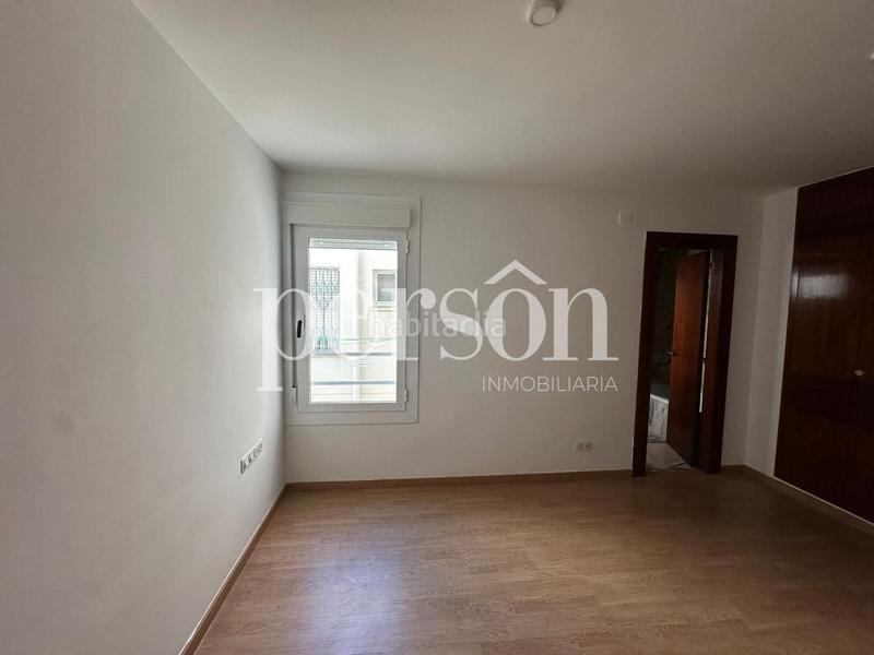 Foto b16d0fd8-6d35-4569-965d-992c961372b3. Miete etagenwohnung mit parking in Sant Francesc Valencia