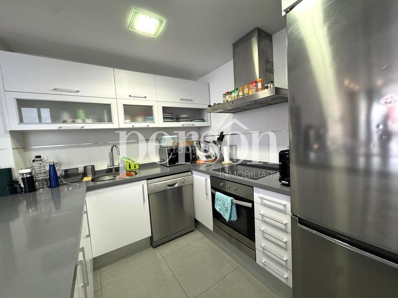 Foto 2531bf4e-15fc-4ce2-926d-83da5f2e915a. Location attique avec chauffage dans Nou Moles Valencia