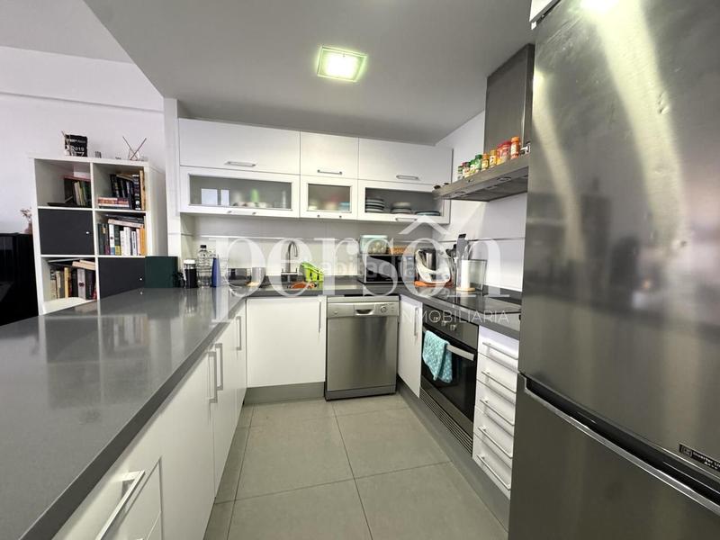 Foto 509eb60f-db68-450f-8081-6aa2c7bf1b25. Location attique avec chauffage dans Nou Moles Valencia