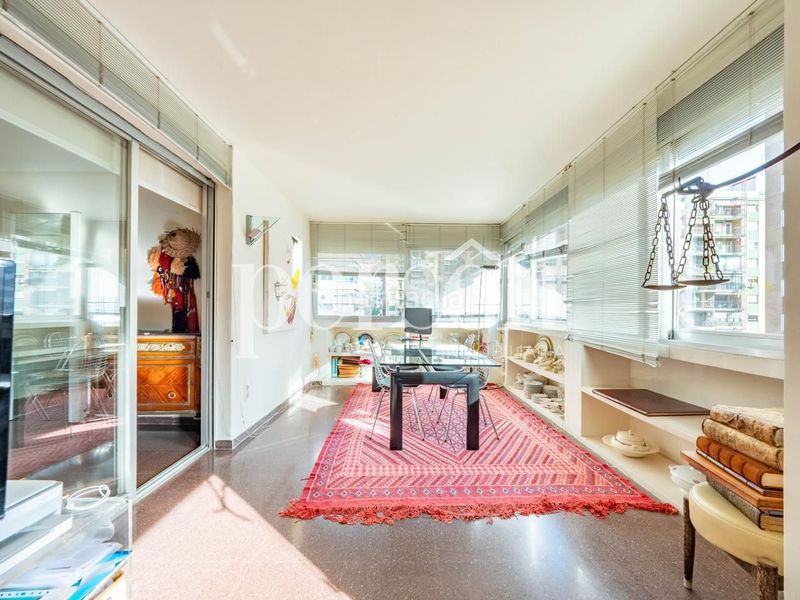 Foto 0de01a9e-5d22-45cc-86d2-1c40b32589ab. Pis amb aparcament a Jaume Roig Valencia