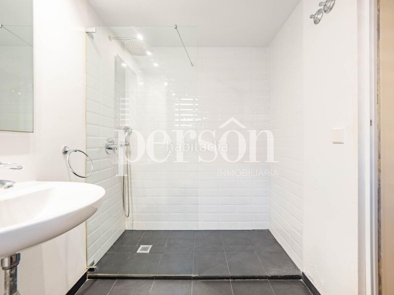 Foto 5e74d8d7-0281-4316-a972-aaa270844790. Pis amb aparcament a Jaume Roig Valencia