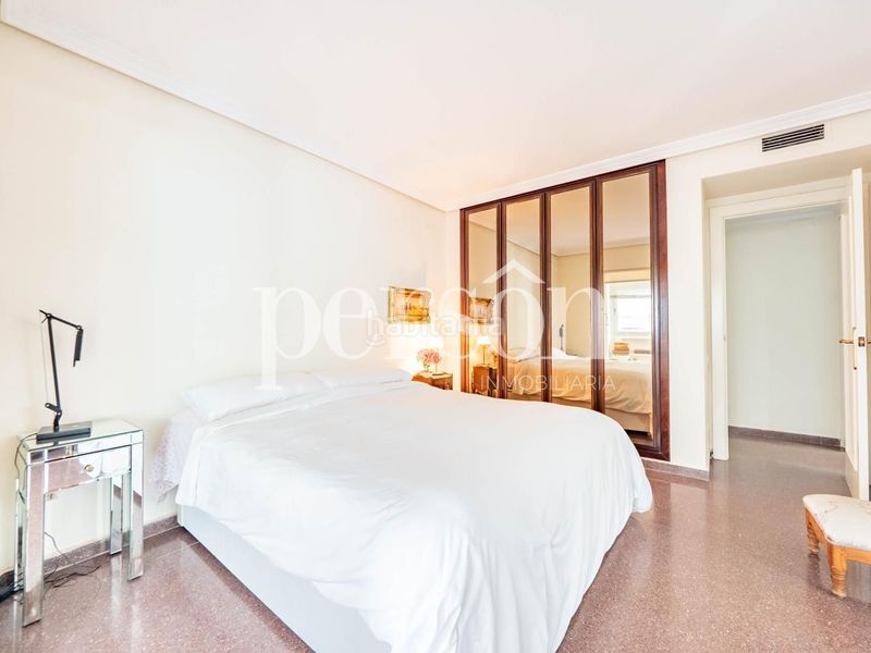 Foto 8edda594-a41a-4394-94ec-4661305ff8e6. Pis amb aparcament a Jaume Roig Valencia