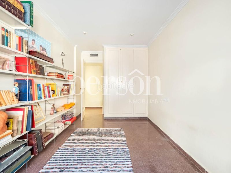 Foto dd83d9ba-07da-4d86-959a-374912c0a33b. Pis amb aparcament a Jaume Roig Valencia