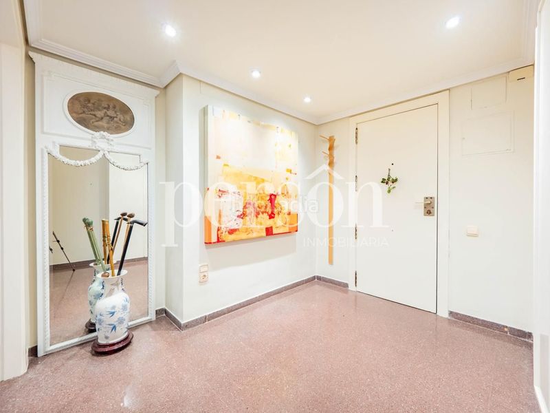 Foto f8d3ec3f-d6a7-4b24-80ca-1e7a9909c18b. Pis amb aparcament a Jaume Roig Valencia