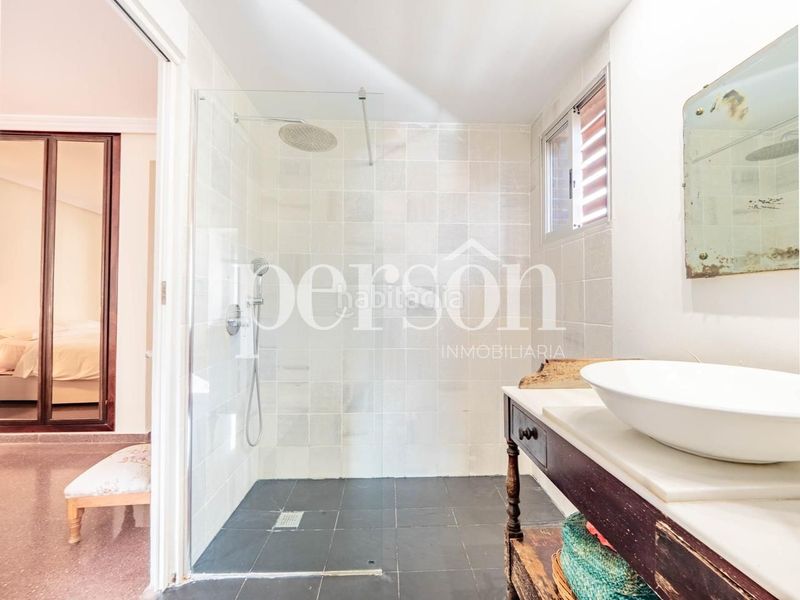 Foto fada121b-e2dc-45bb-beb0-41d84550e789. Pis amb aparcament a Jaume Roig Valencia