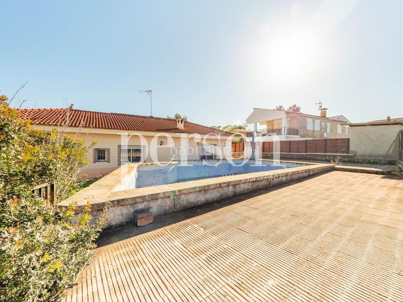 Foto 1bbb44e4-2c67-4fb6-b948-44ec64c18d99. Casa amb aparcament piscina a Sierra Perenchiza-Cumbres de Calicanto-Sto Domingo Chiva