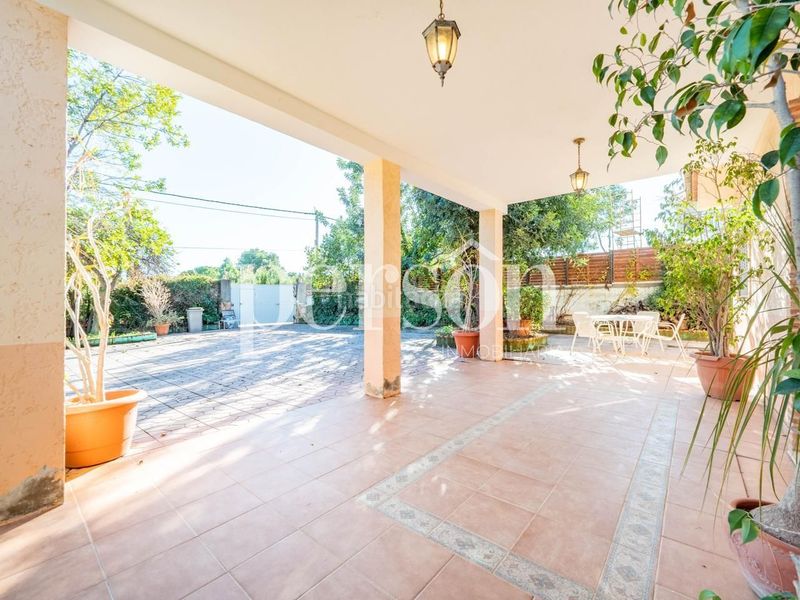 Foto 311f4dc1-0709-43a1-896f-b76bb382dbc3. Casa amb aparcament piscina a Sierra Perenchiza-Cumbres de Calicanto-Sto Domingo Chiva