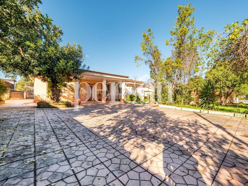 Foto 5e2ed26f-1d09-4fd9-862f-c4f217c209d6. Casa amb aparcament piscina a Sierra Perenchiza-Cumbres de Calicanto-Sto Domingo Chiva