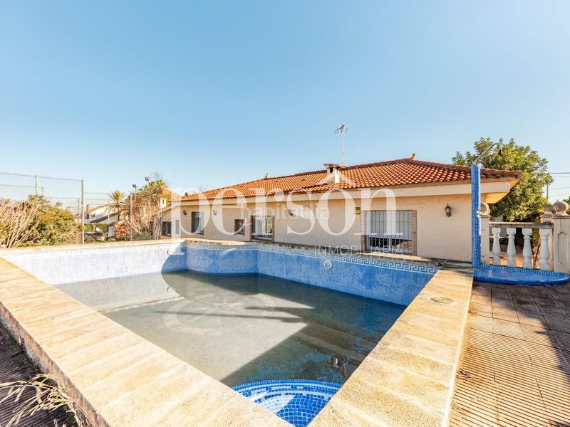 Foto b9ef9e41-0e33-4e3c-a3c8-9d76804d3a0a. Casa amb aparcament piscina a Sierra Perenchiza-Cumbres de Calicanto-Sto Domingo Chiva