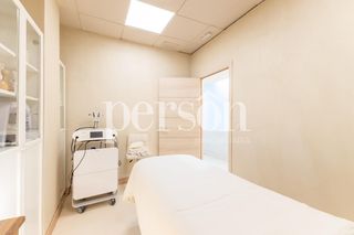 Transfer Business premise in Russafa. Traspaso de clínica estética integral totalmente equipada  alta
