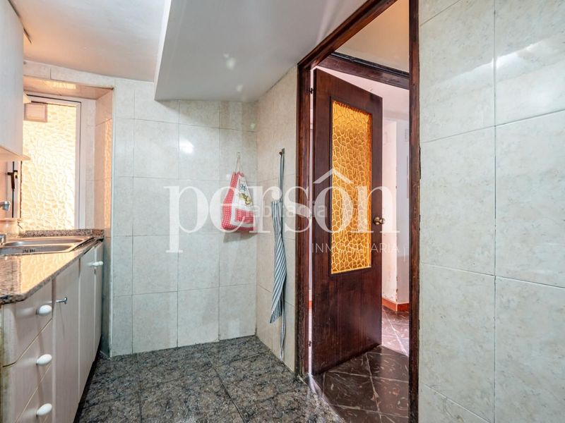 Foto ecd1b6a5-faee-45ac-b3f9-ffe3d87eeebe. Planta baixa a La Petxina Valencia