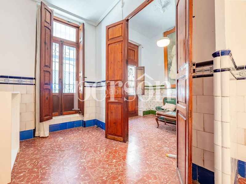 Foto c9e872ad-70e4-469d-8755-39a10f627a4a. Planta baixa a El Cabanyal-El Canyamelar Valencia