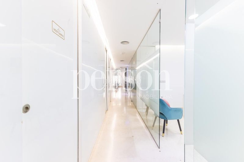 Foto 7c7c528c-7e3c-4780-9e56-0e991f14f755. Local comercial a Russafa Valencia