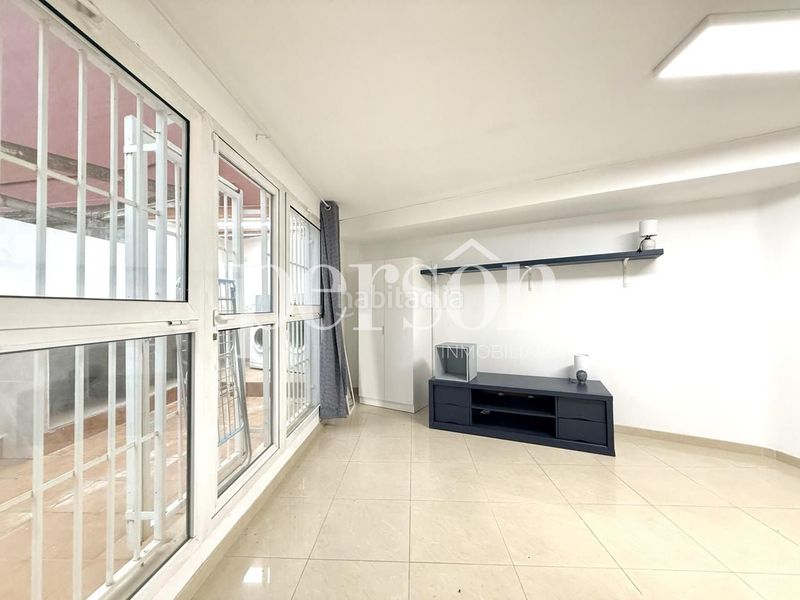Foto 0def288a-cba4-4ad1-a1e0-879a8f9668b1. Local comercial a Quart de Poblet