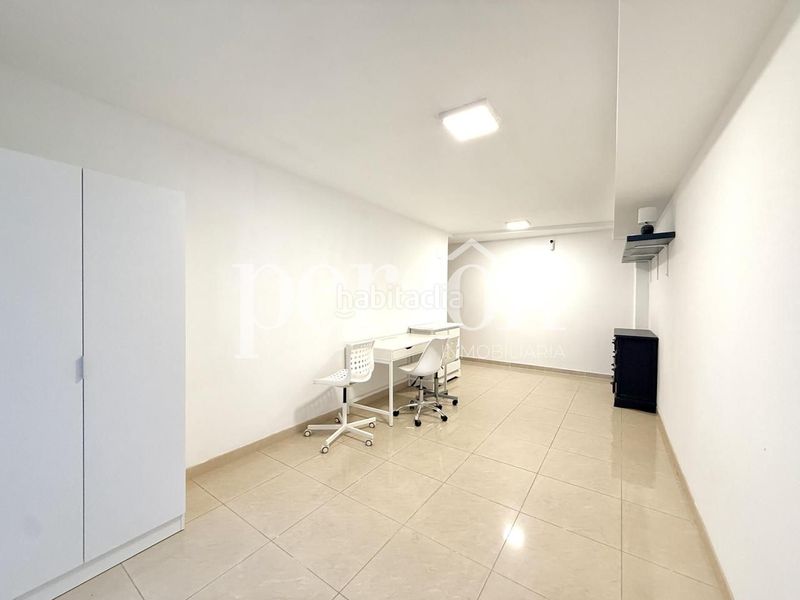 Foto 5d859ebc-bb89-4e50-86d2-ef0c4f395866. Local comercial a Quart de Poblet